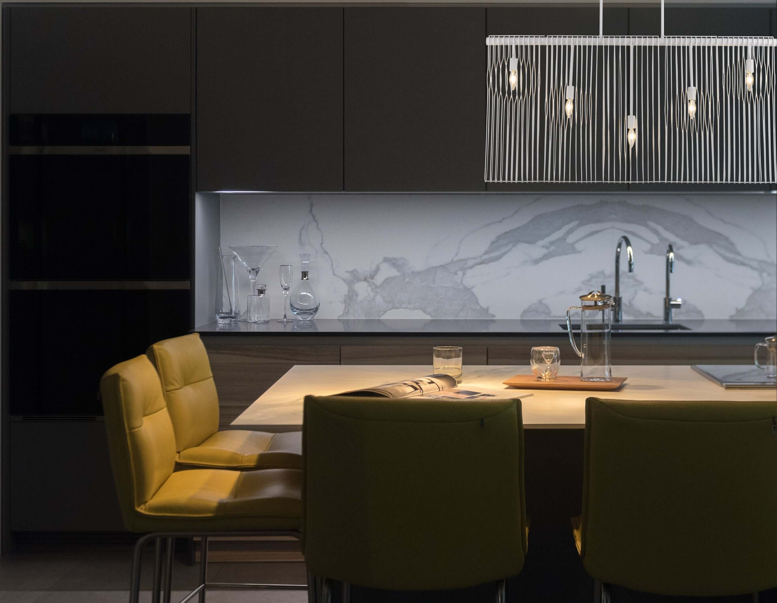 Contour 5 Light Linear Chandelier White